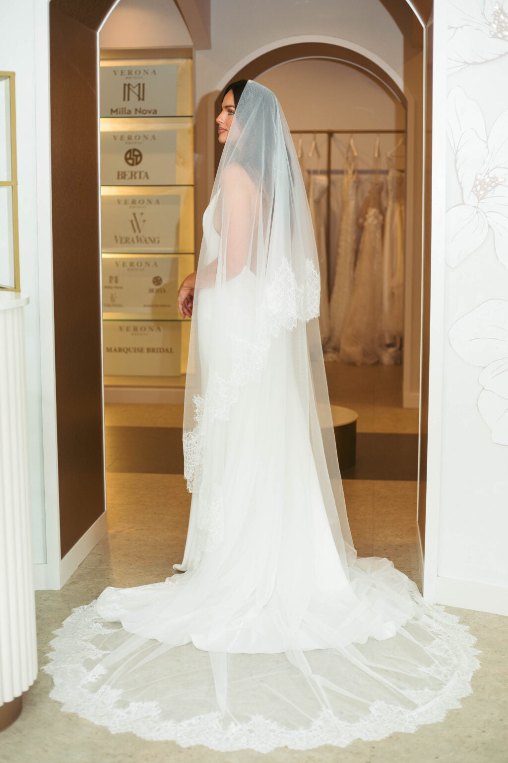 Indi Blusher Veil